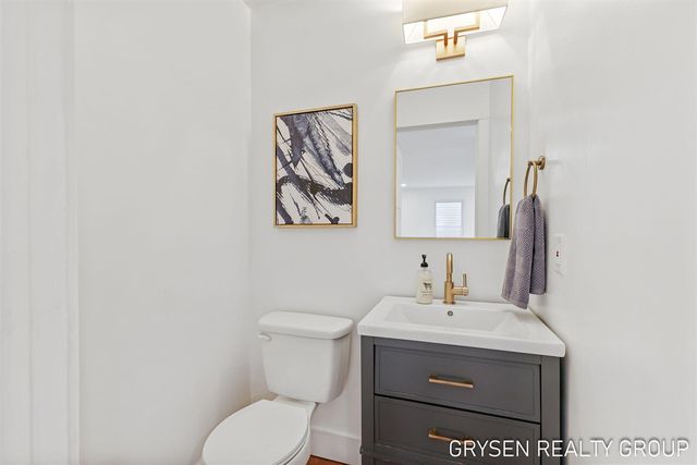 2735 Barfield Drive, Grand Rapids, MI 49546