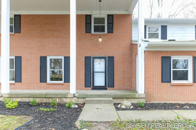 2735 Barfield Drive, Grand Rapids, MI 49546