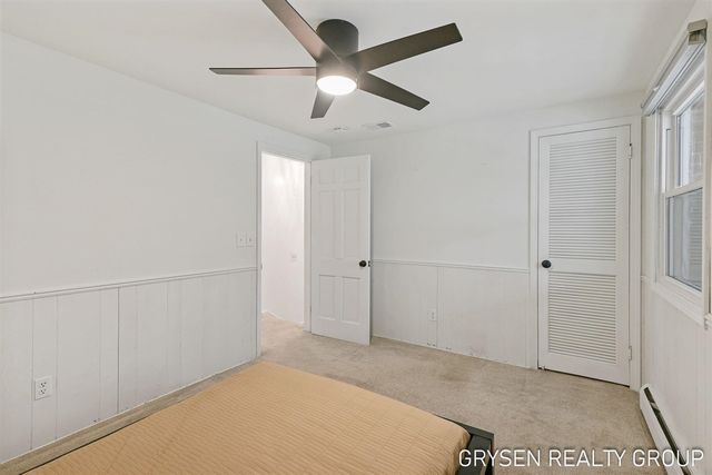 2735 Barfield Drive, Grand Rapids, MI 49546