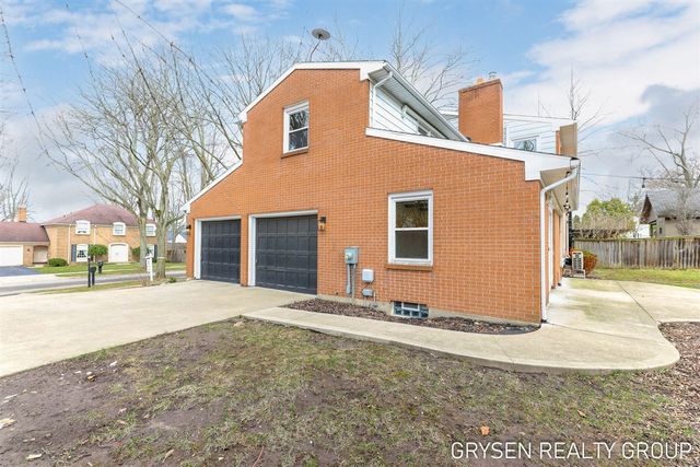 2735 Barfield Drive, Grand Rapids, MI 49546