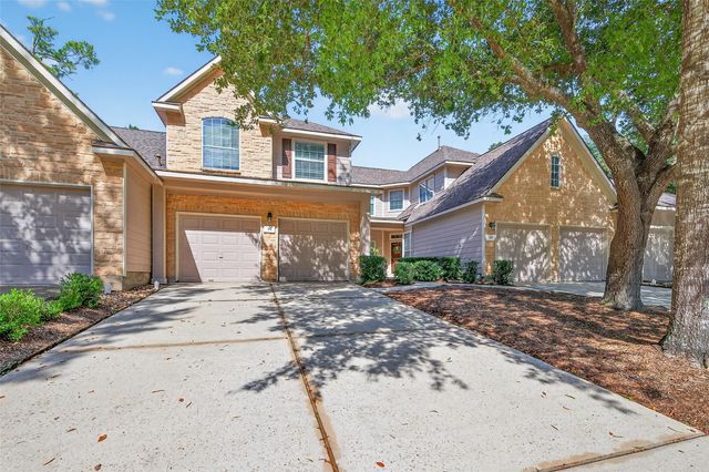 18 W Greenhill Terrace Place, The Woodlands, TX 77382