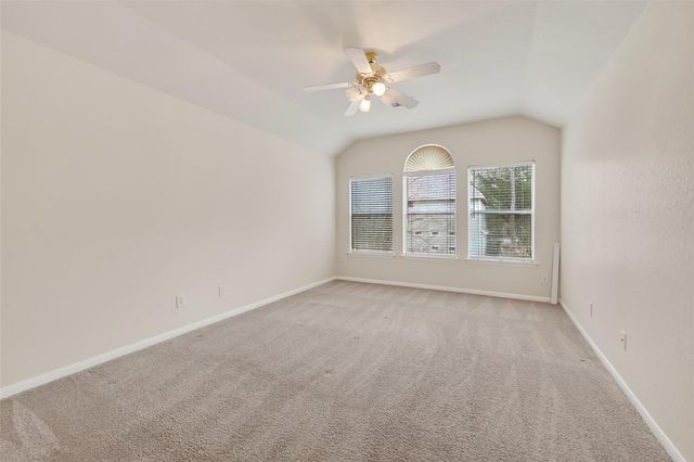 18 W Greenhill Terrace Place, The Woodlands, TX 77382