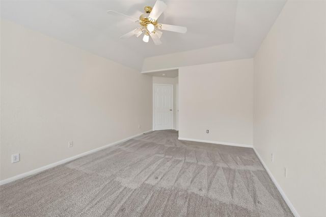 18 W Greenhill Terrace Place, The Woodlands, TX 77382