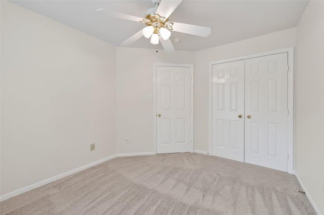 18 W Greenhill Terrace Place, The Woodlands, TX 77382