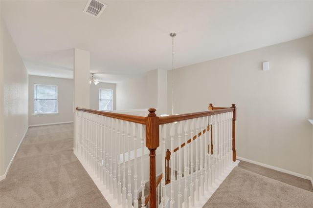 18 W Greenhill Terrace Place, The Woodlands, TX 77382