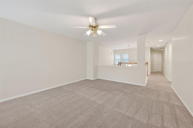 18 W Greenhill Terrace Place, The Woodlands, TX 77382