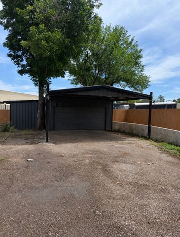 129 Porter Drive, Azle, TX 76020