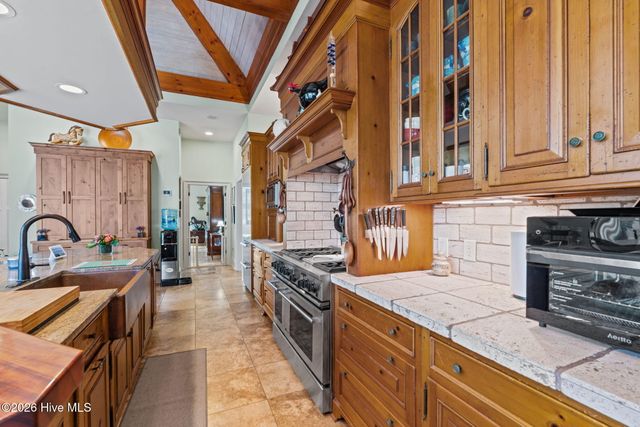 1650 Youngs Road, Vass, NC 28394