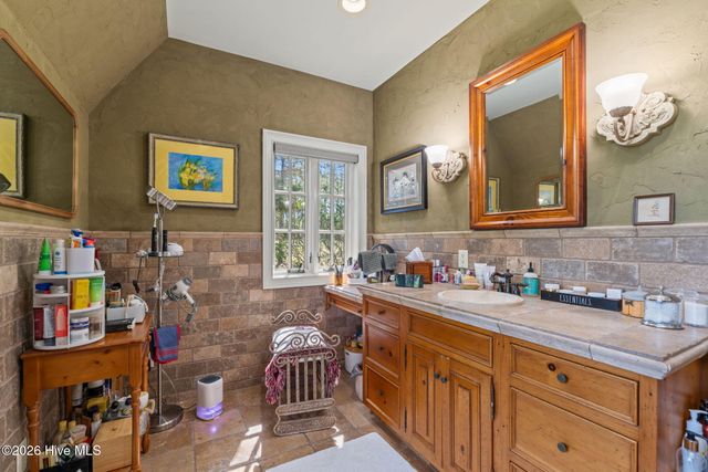 1650 Youngs Road, Vass, NC 28394