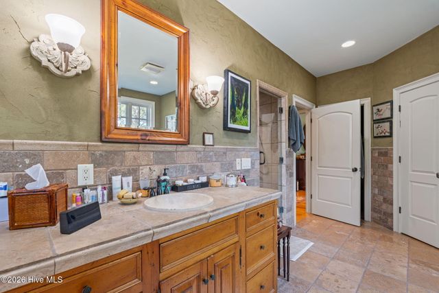 1650 Youngs Road, Vass, NC 28394