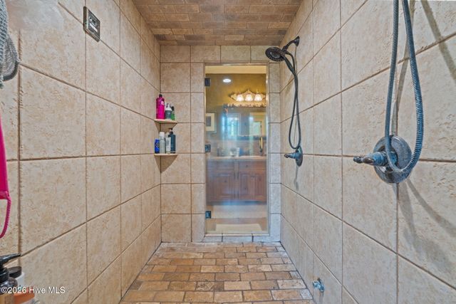 1650 Youngs Road, Vass, NC 28394