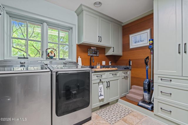 1650 Youngs Road, Vass, NC 28394