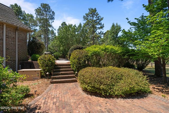 1650 Youngs Road, Vass, NC 28394