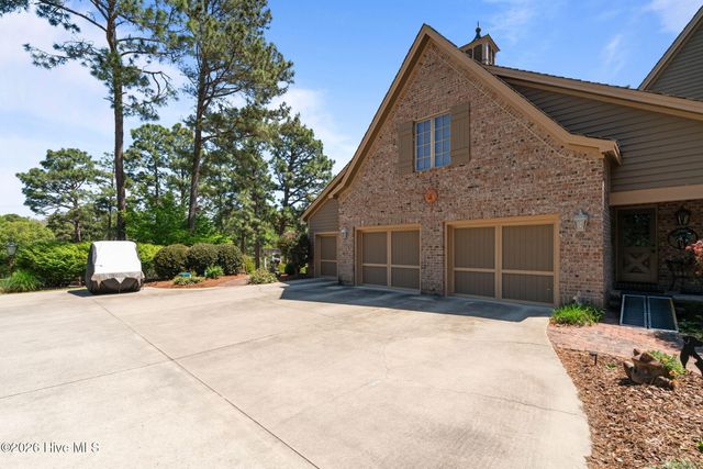1650 Youngs Road, Vass, NC 28394