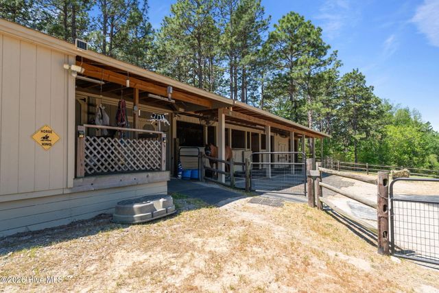1650 Youngs Road, Vass, NC 28394