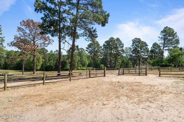 1650 Youngs Road, Vass, NC 28394