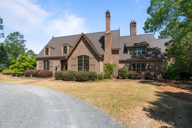 1650 Youngs Road, Vass, NC 28394