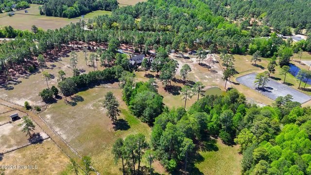 1650 Youngs Road, Vass, NC 28394
