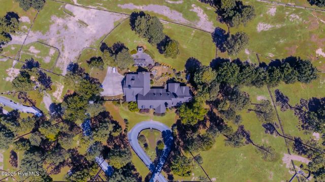 1650 Youngs Road, Vass, NC 28394