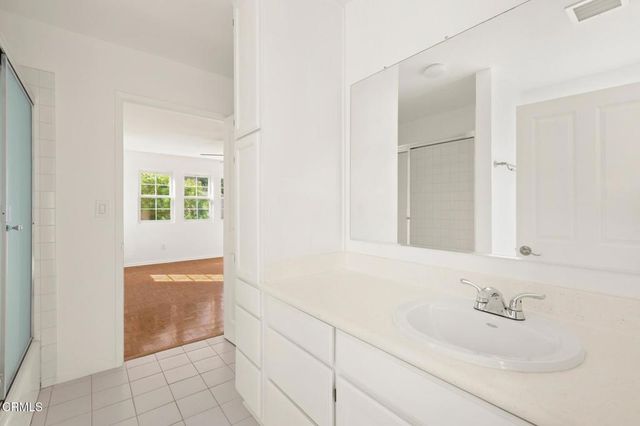 3824 Elm Avenue, Long Beach, CA 90807