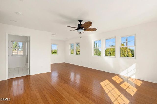 3824 Elm Avenue, Long Beach, CA 90807