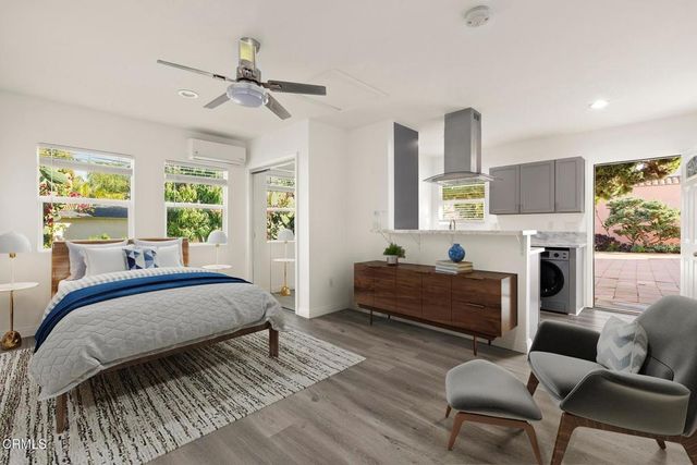 3824 Elm Avenue, Long Beach, CA 90807