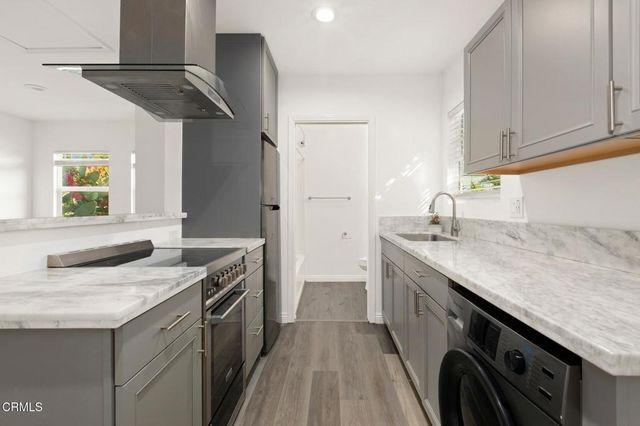 3824 Elm Avenue, Long Beach, CA 90807