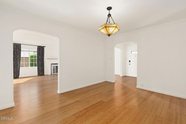 3824 Elm Avenue, Long Beach, CA 90807