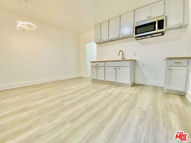 1474 W Vernon Avenue, Los Angeles, CA 90062