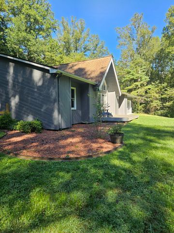4515 Grassy Hill RD, Rocky Mount, VA 24151