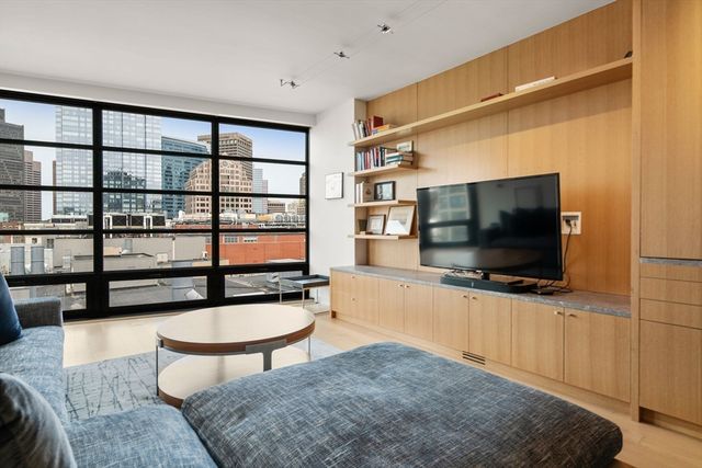 580 Washington 1406, Boston, MA 02111