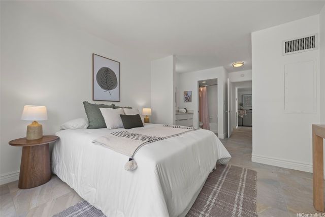 1910 Ala Moana Boulevard 16A, Honolulu, HI 96814