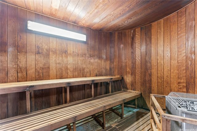 1910 Ala Moana Boulevard 16A, Honolulu, HI 96814