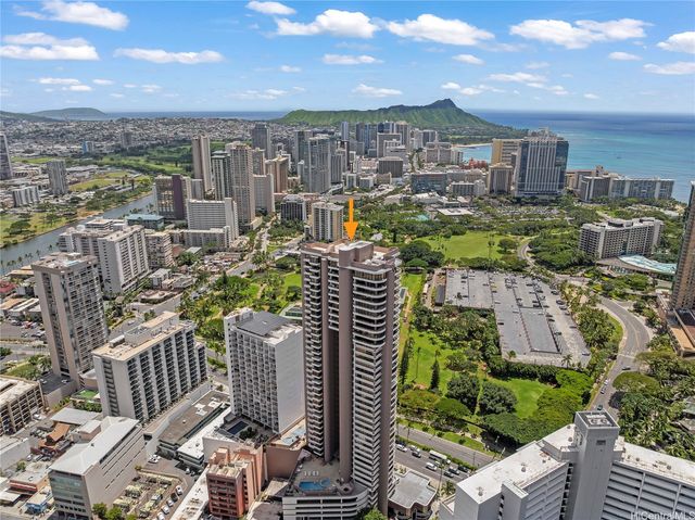 1910 Ala Moana Boulevard 16A, Honolulu, HI 96814