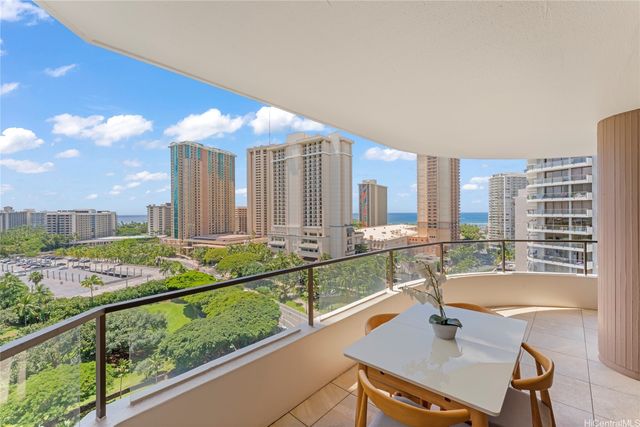 1910 Ala Moana Boulevard 16A, Honolulu, HI 96814