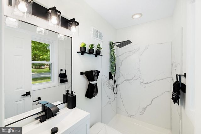 13219 HATHAWAY DR, Silver Spring, MD 20906