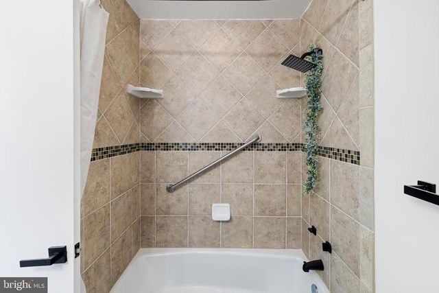 13219 HATHAWAY DR, Silver Spring, MD 20906