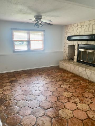 7702 Pitter Pat LN, Austin, TX 78736