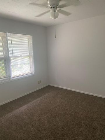 7702 Pitter Pat LN, Austin, TX 78736