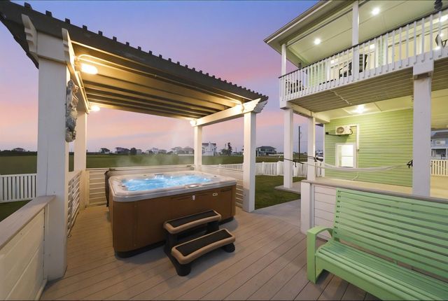 4102 Kiva Road, Galveston, TX 77554