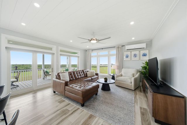 4102 Kiva Road, Galveston, TX 77554