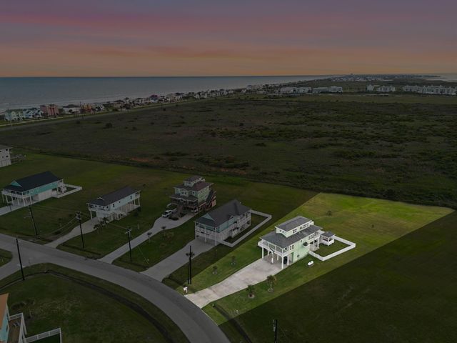 4102 Kiva Road, Galveston, TX 77554