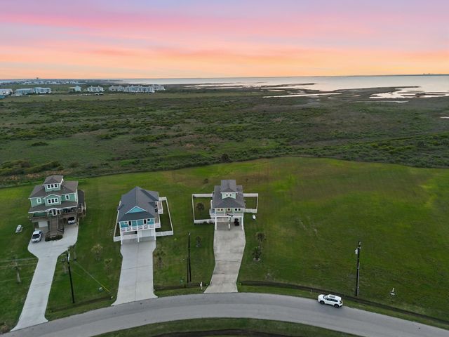 4102 Kiva Road, Galveston, TX 77554