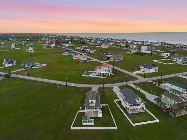 4102 Kiva Road, Galveston, TX 77554