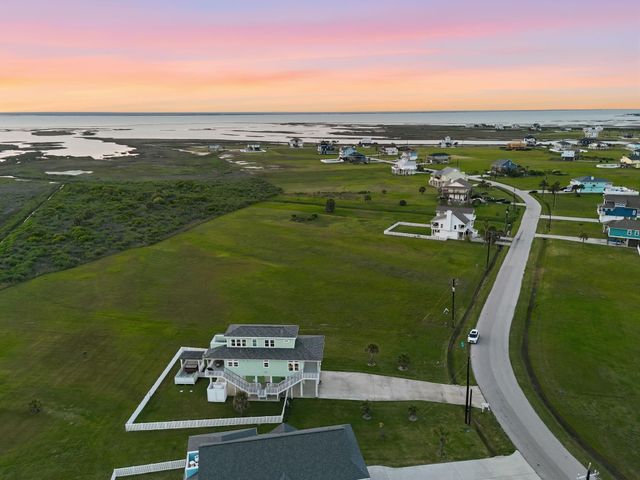 4102 Kiva Road, Galveston, TX 77554
