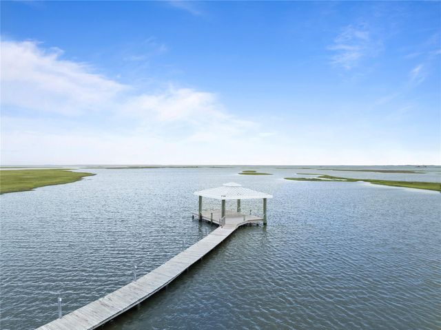 4102 Kiva Road, Galveston, TX 77554