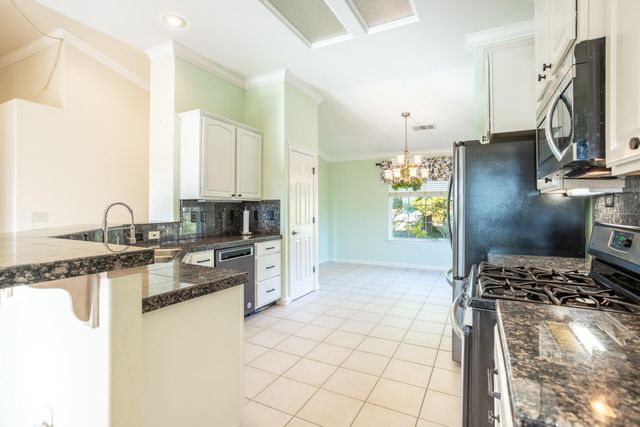 790 Volcano View Trail, Redding, CA 96003