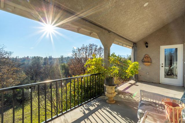 790 Volcano View Trail, Redding, CA 96003