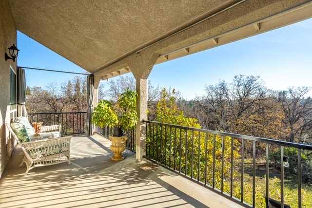 790 Volcano View Trail, Redding, CA 96003