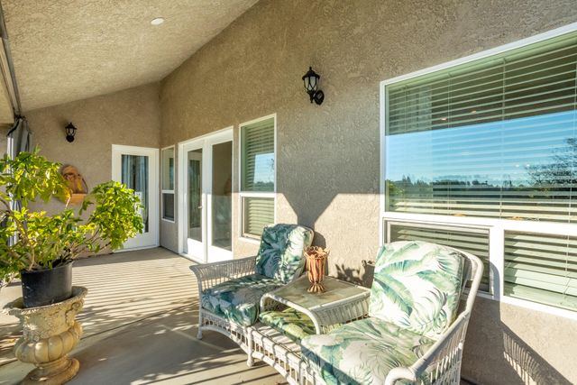 790 Volcano View Trail, Redding, CA 96003